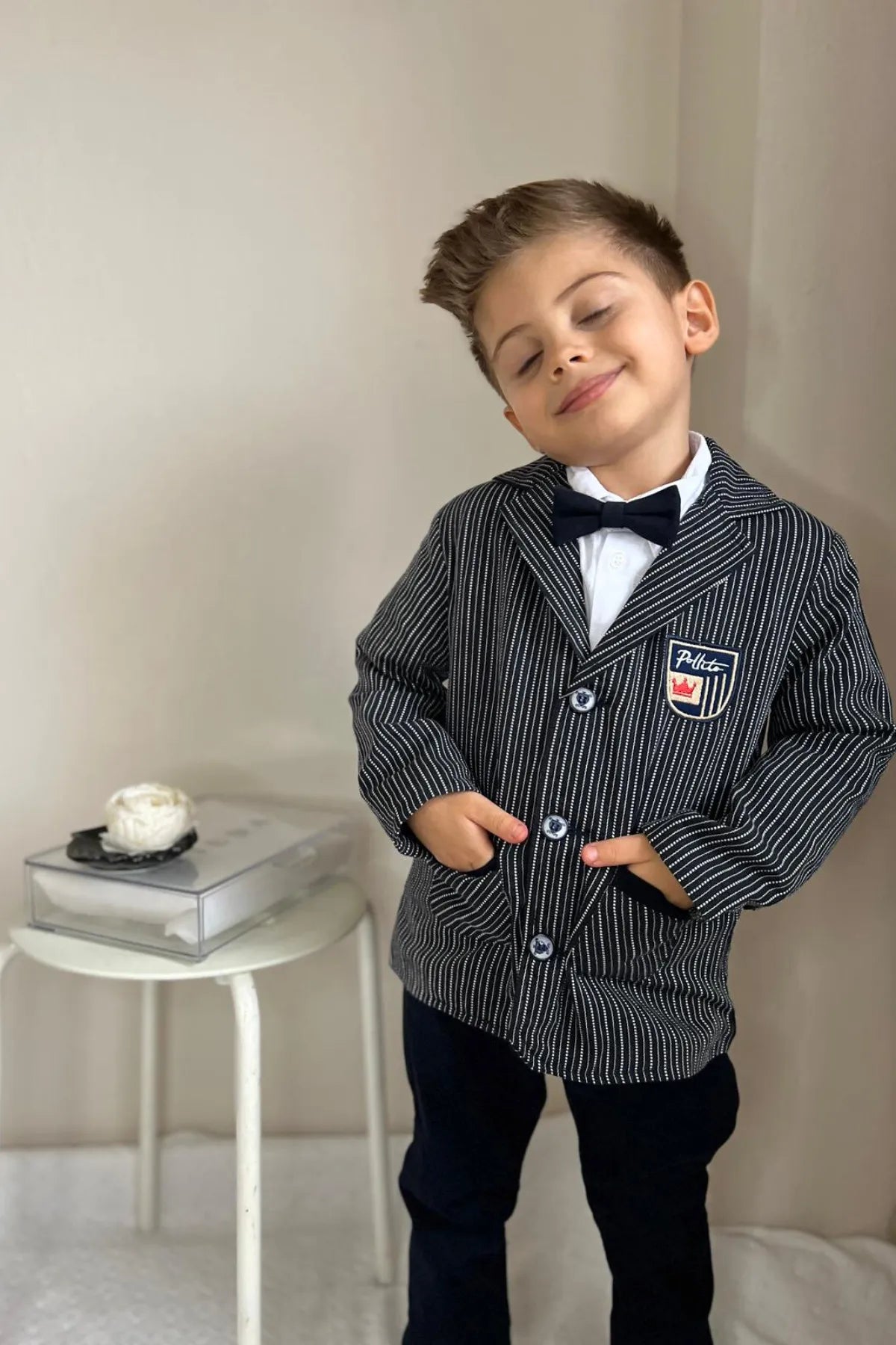  -Anti-scratch sofa protective coverPollito Boy's Dark Navy Blue Striped Two-Pocket Jacket 4-Piece Suit