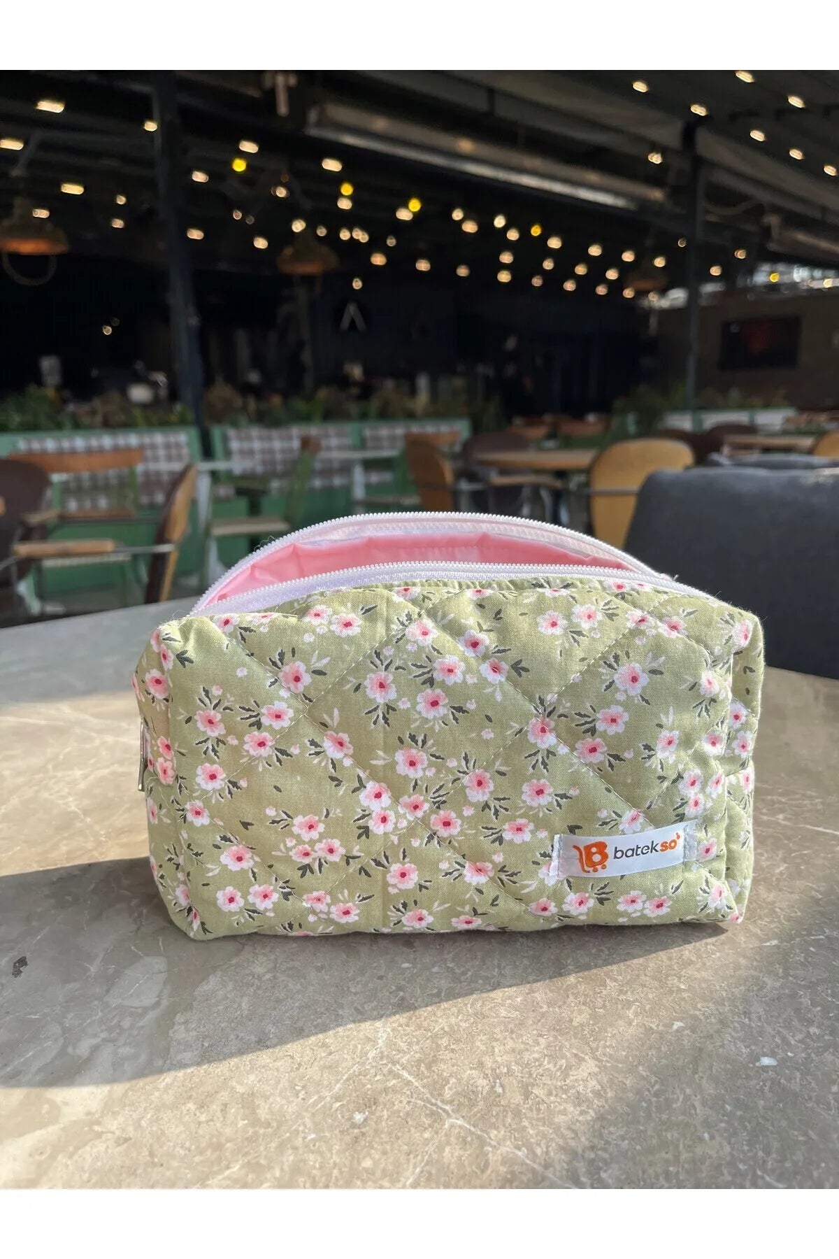 Pet ProductsBatekso Green Floral Pattern Makeup Bag