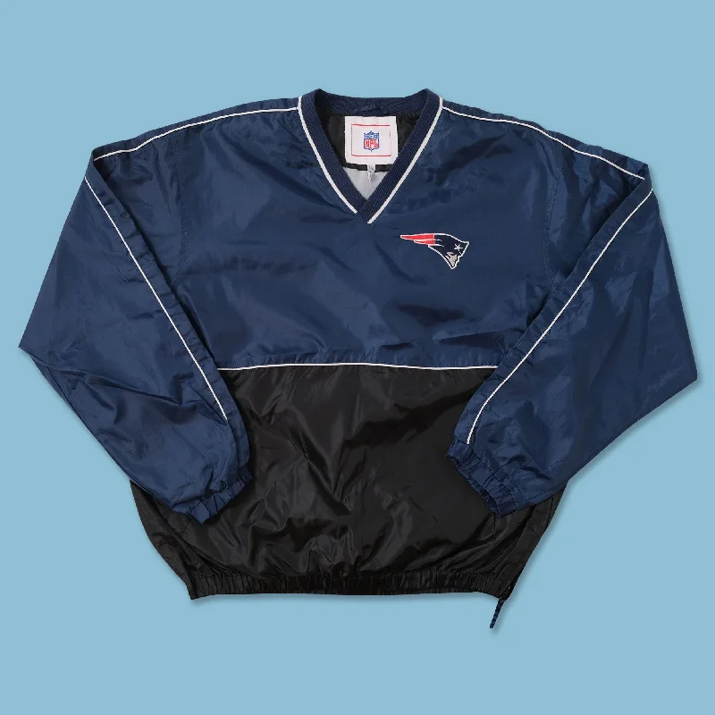 - Pregnant cat delivery room warming boxVintage New England Patriots Windbreaker Medium